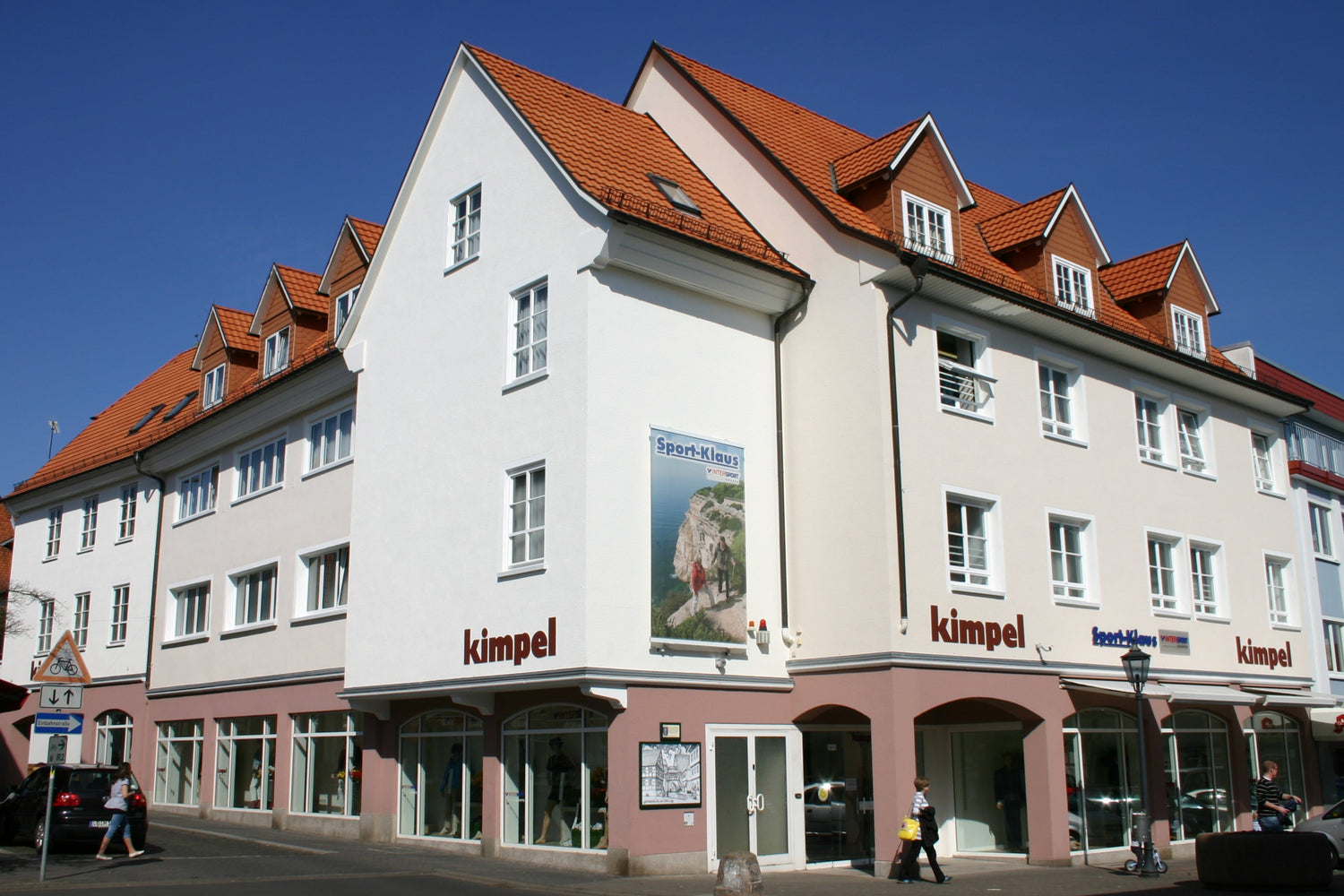 Außenansicht von Kimpel Mode & Sport in Lauterbach – Modehaus mit großer Markenvielfalt